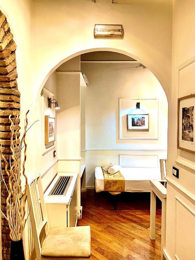 Domus Ester Rome Bagian luar foto