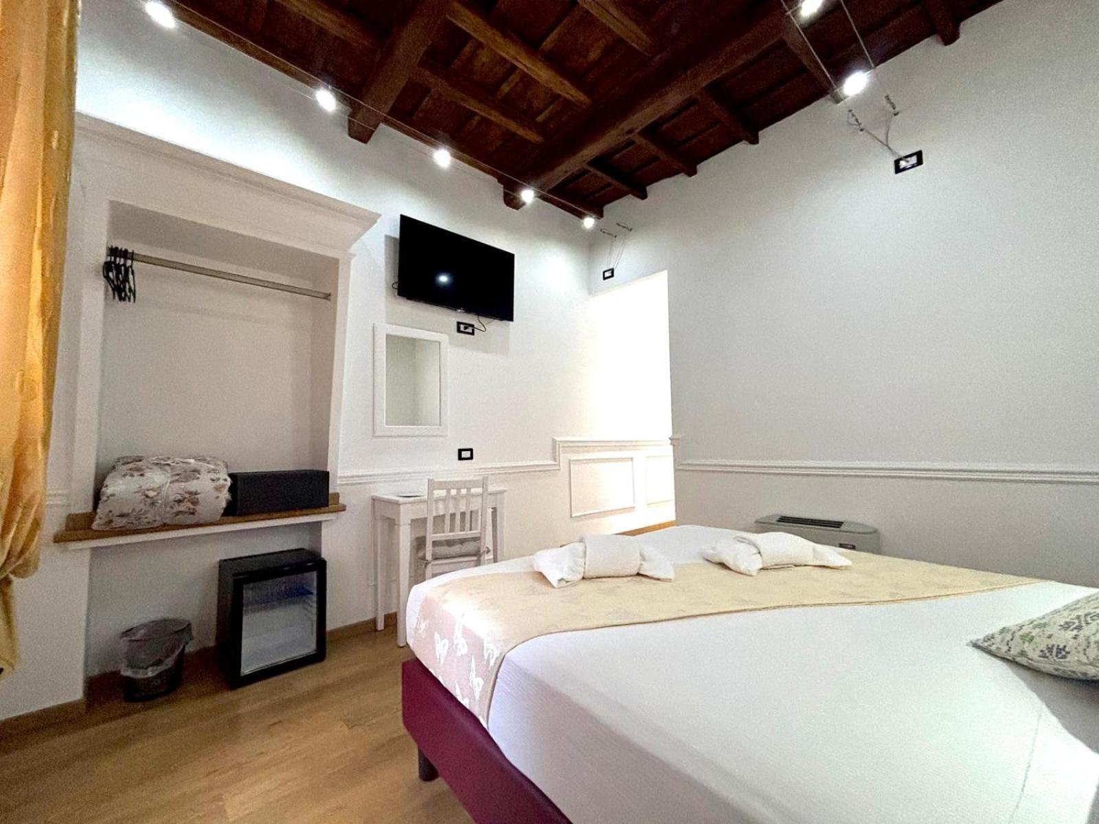 Domus Ester Rome Bagian luar foto