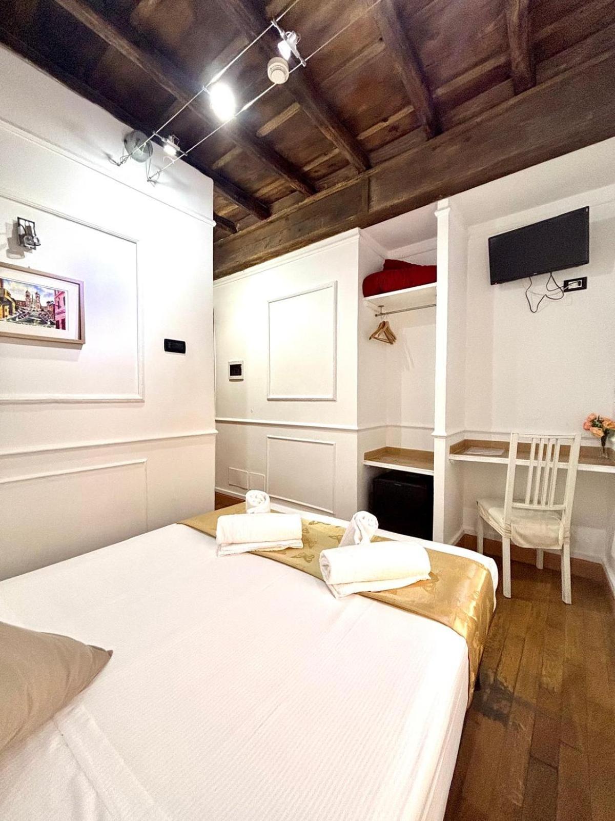 Domus Ester Rome Bagian luar foto